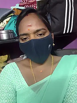 Snapshot of Tamil_Hot_Divya chatting on February 6, 2026, 7:56 am Tamil Hot Divya online show from February 6, 2026, 7:56 am