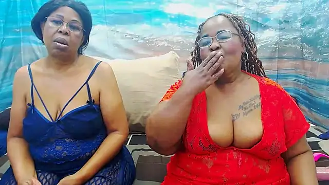 Snapshot of SEXY_MATURExx chatting on June 19, 2026, 12:31 pm SEXY MATURExx online show from June 19, 2026, 12:31 pm