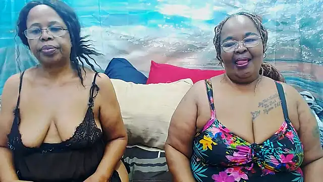 Snapshot of SEXY_MATURExx chatting on June 24, 2026, 12:53 am SEXY MATURExx online show from June 24, 2026, 12:53 am