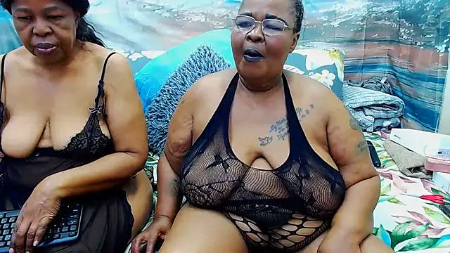 Snapshot of SEXY_MATURExx chatting on July 22, 2026, 5:05 pm SEXY MATURExx online show from July 22, 2026, 5:05 pm