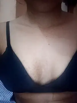 monika4455m online show from April 2, 2026, 4:59 pm