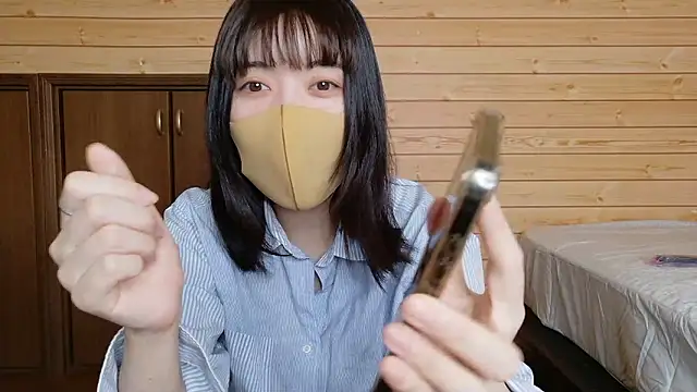 minami room online show from June 25, 2026, 5:34 am