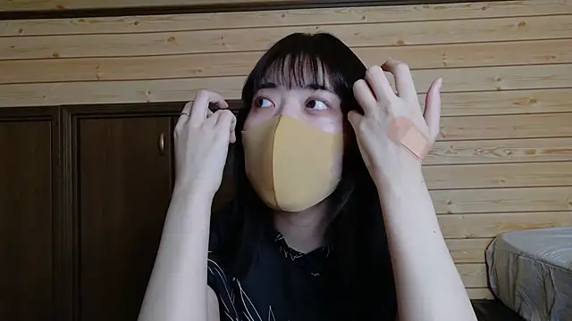 minami room online show from July 6, 2026, 8:11 am