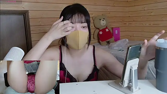 minami room online show from August 3, 2026, 6:01 am