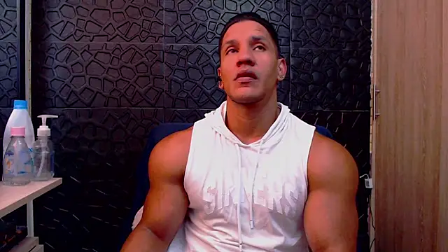 viktor herrera online show from February 16, 2026, 3:19 pm