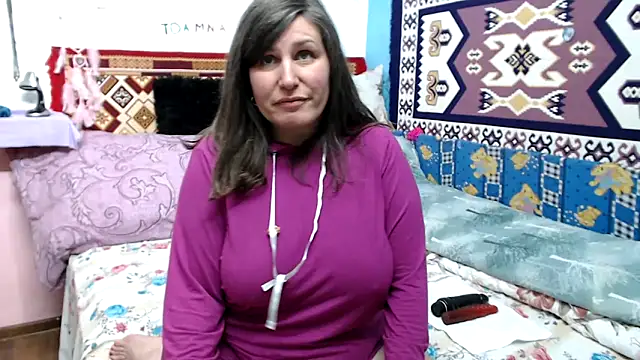 Adelinemilf online show from March 7, 2026, 12:35 pm