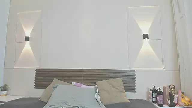mia gold  online show from July 1, 2026, 6:51 pm