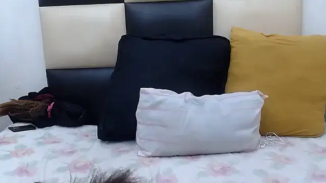 SWEET MELONSxxx online show from February 8, 2026, 7:34 am