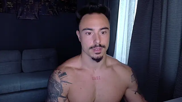 Snapshot of Master_Lukas chatting on April 21, 2026, 1:28 pm Master Lukas online show from April 21, 2026, 1:28 pm