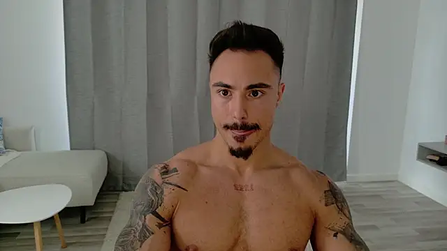 Snapshot of Master_Lukas chatting on May 2, 2026, 11:48 am Master Lukas online show from May 2, 2026, 11:48 am