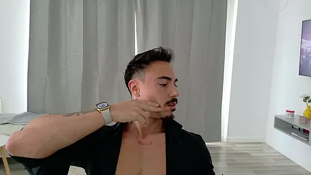 Snapshot of Master_Lukas chatting on May 14, 2026, 9:38 am Master Lukas online show from May 14, 2026, 9:38 am
