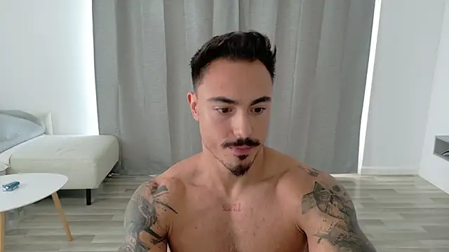 Snapshot of Master_Lukas chatting on May 23, 2026, 1:26 pm Master Lukas online show from May 23, 2026, 1:26 pm