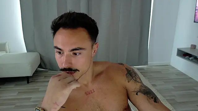 Snapshot of Master_Lukas chatting on June 2, 2026, 4:20 pm Master Lukas online show from June 2, 2026, 4:20 pm