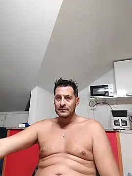 Snapshot of colosone chatting on September 22, 2025, 9:06 pm colosone online show from September 22, 2025, 9:06 pm