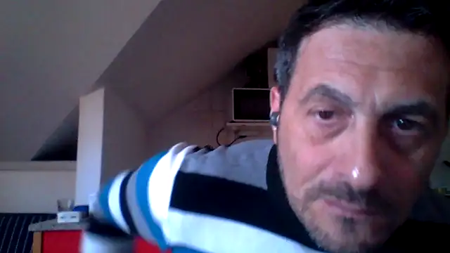 colosone online show from April 30, 2026, 1:39 pm