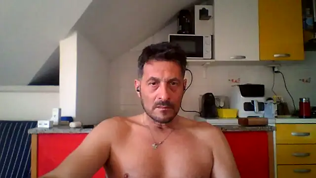 colosone online show from May 4, 2026, 6:42 am
