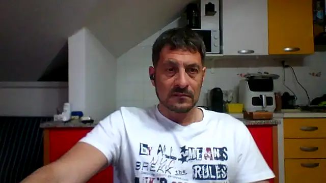 colosone online show from May 5, 2026, 5:48 am