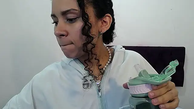Little18Doll online show from August 2, 2026, 10:52 pm