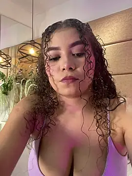 CamilaCastillo online show from July 6, 2026, 7:38 pm
