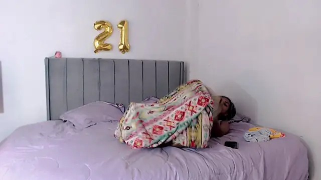 linda brown  online show from June 1, 2026, 12:07 pm