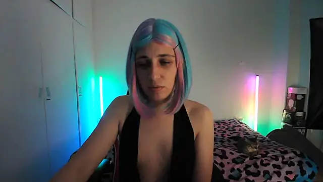 HoneyValentine online show from June 7, 2026, 7:17 pm