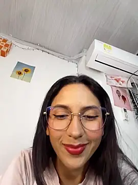 FrierenHot online show from March 17, 2026, 6:39 am