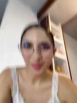 FrierenHot online show from March 26, 2026, 6:19 am