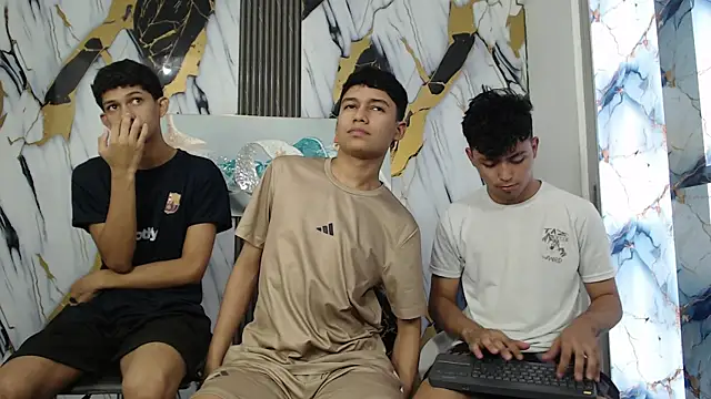 AVENGER BOYS2026 online show from July 31, 2026, 7:35 pm