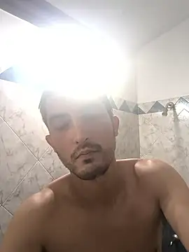 Ezequielggt online show from January 6, 2026, 11:29 pm