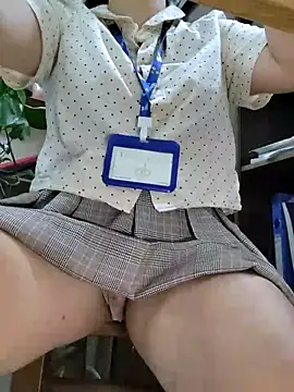 Snapshot of Arica_sexykiss chatting on July 13, 2026, 9:23 am Arica sexykiss online show from July 13, 2026, 9:23 am