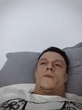 Snapshot of RAFAELQUINTEROSCAVALHEI chatting on April 5, 2026, 9:01 pm RAFAELQUINTEROSCAVALHEI online show from April 5, 2026, 9:01 pm