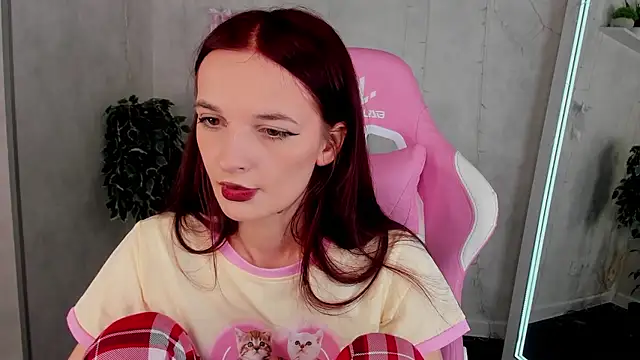 Snapshot of Alicia_Adammss chatting on January 14, 2026, 12:49 am Alicia Adammss online show from January 14, 2026, 12:49 am