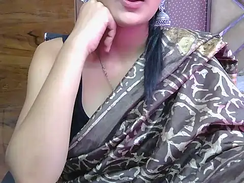 sweet riyaaa online show from May 6, 2026, 5:03 am