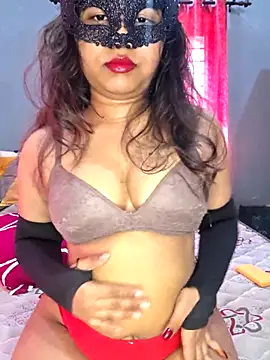 Snapshot of princess_yasmin18 chatting on February 6, 2026, 9:23 am princess yasmin18 online show from February 6, 2026, 9:23 am