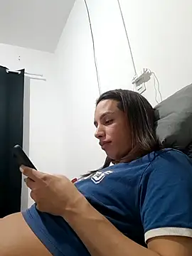 ofjuliaa online show from June 7, 2026, 2:59 am