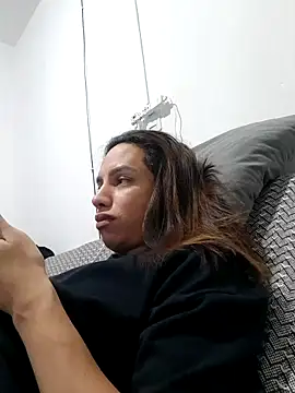 ofjuliaa online show from July 16, 2026, 11:49 am
