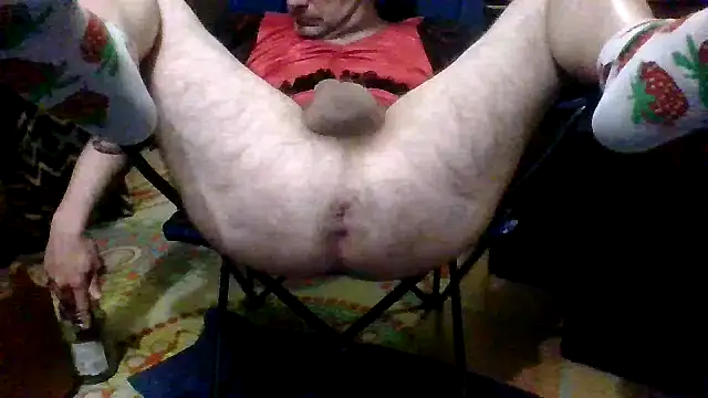Snapshot of controlmyhole chatting on May 21, 2026, 7:26 am controlmyhole online show from May 21, 2026, 7:26 am