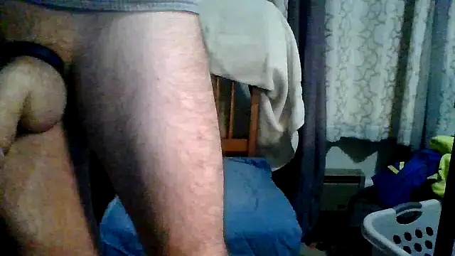 Snapshot of controlmyhole chatting on June 18, 2026, 9:09 am controlmyhole online show from June 18, 2026, 9:09 am