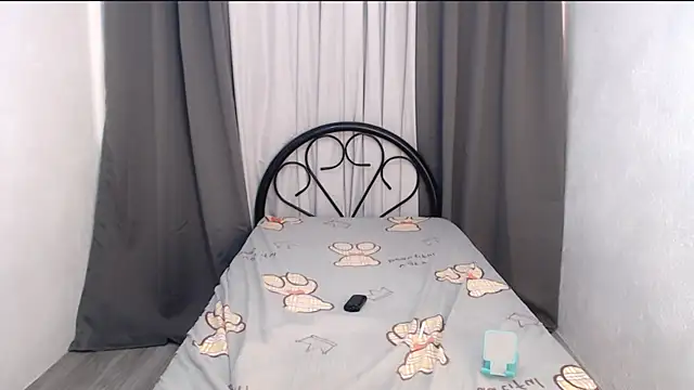 DivineCandy online show from July 21, 2026, 4:59 am