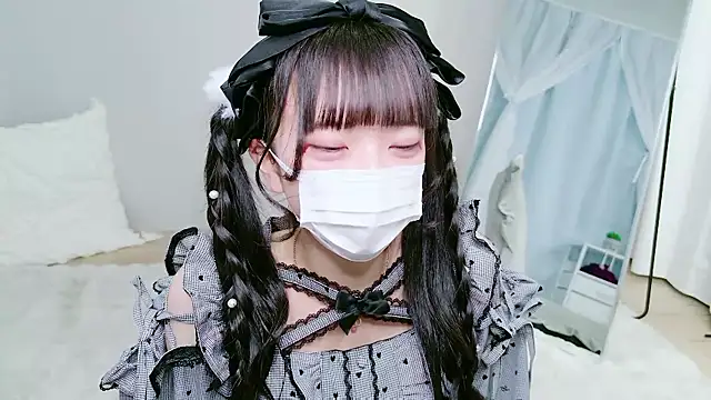 Nonn chan online show from February 9, 2026, 4:38 am