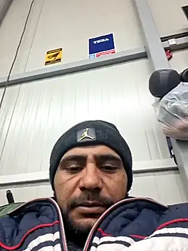 julian-112 online show from February 24, 2026, 6:39 pm