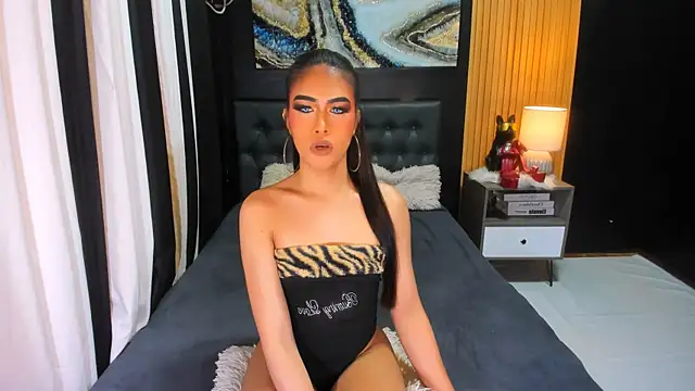 Snapshot of Diana_Victoria chatting on May 12, 2026, 4:26 pm Diana Victoria online show from May 12, 2026, 4:26 pm