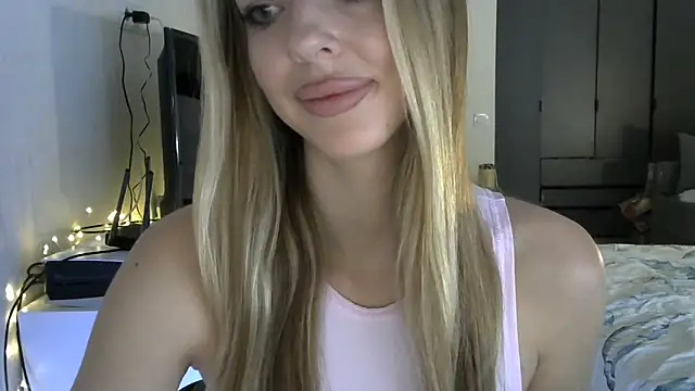 LizaSweetyq online show from February 22, 2026, 8:57 am