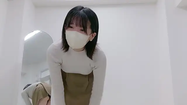 yuruchan  online show from February 27, 2026, 4:51 pm