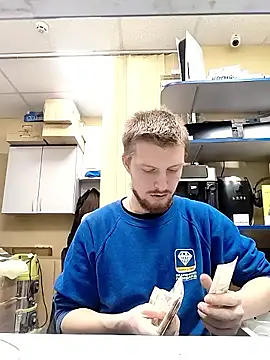 yurii magic online show from February 1, 2026, 8:35 am