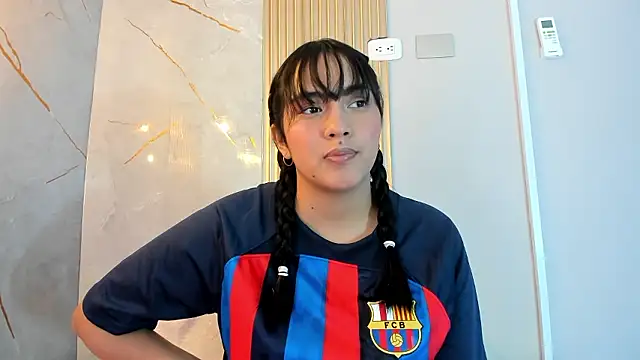 AlanaBlair  online show from January 10, 2026, 7:37 pm