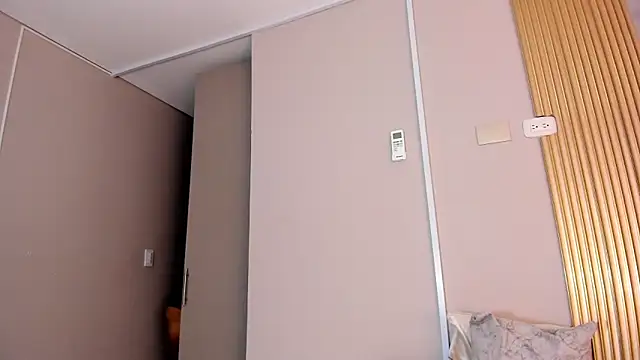 AlanaBlair  online show from March 16, 2026, 7:29 pm