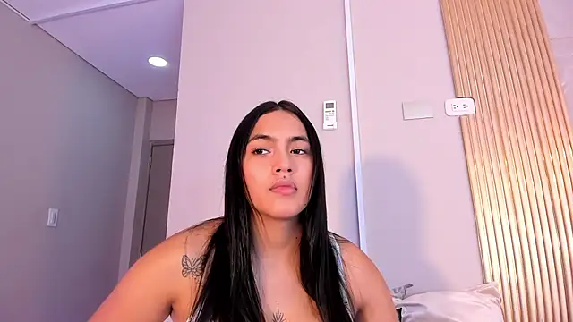 AlanaBlair  online show from March 21, 2026, 7:28 pm