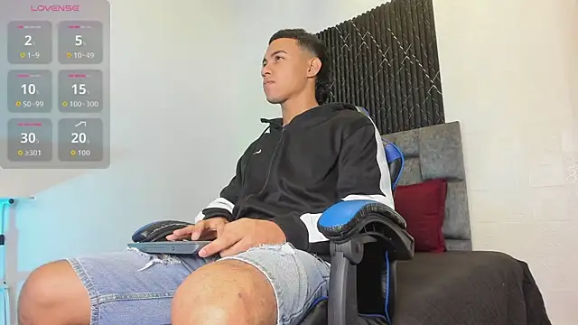 Liamsubtle01 online show from July 23, 2026, 11:08 am