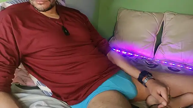 Taylor Blaze94 online show from March 14, 2026, 1:23 am